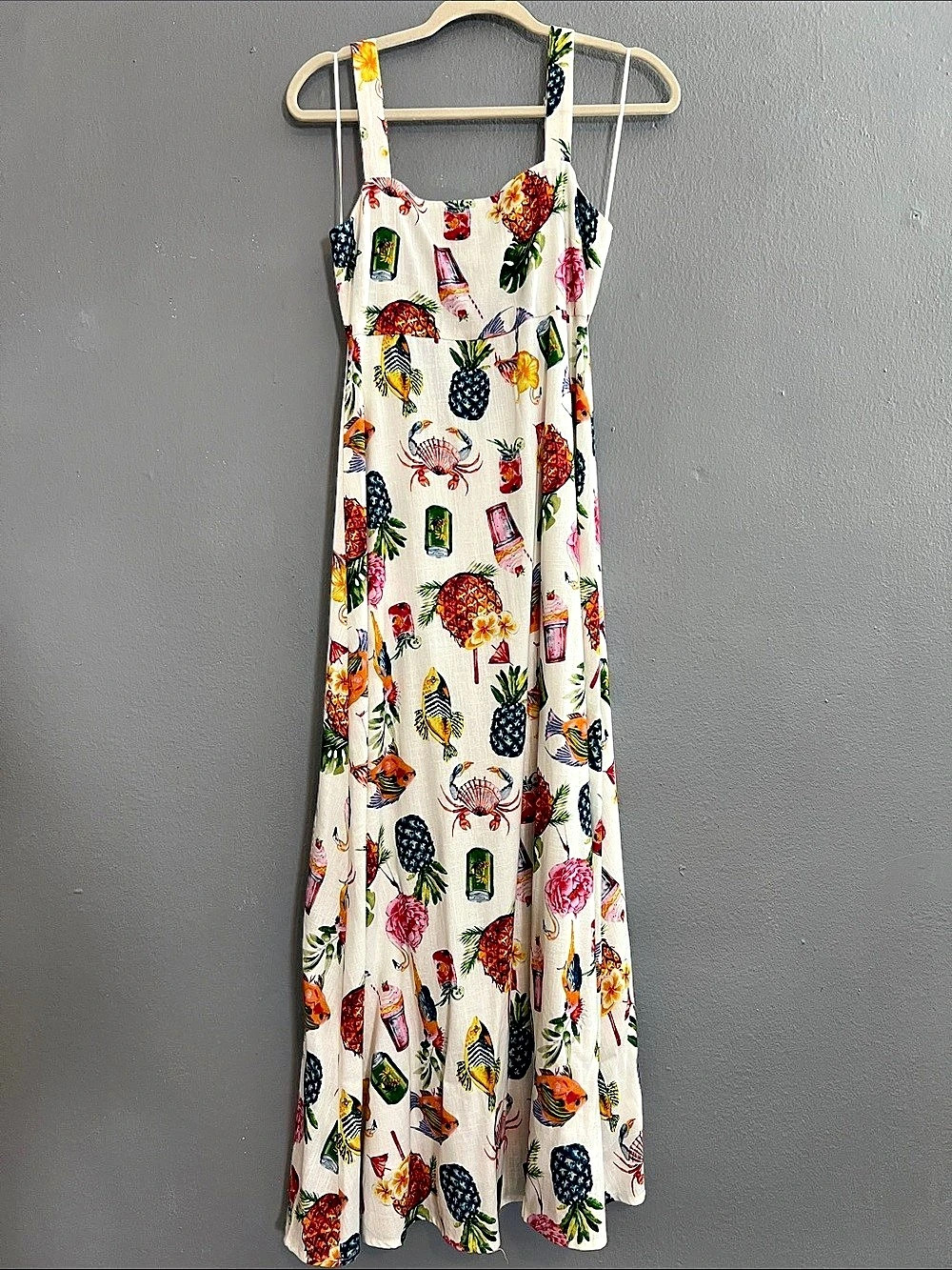 Moon River Maxi Dress in White & Multicolor Size Small Like New